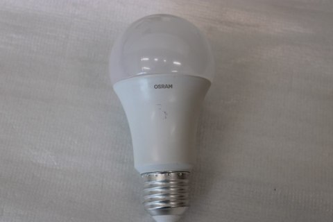 Osram | Parathom Classic LED | E27 | 13 W | Warm White | DAMAGED PACKAGING, SCRATCHED ON TOP