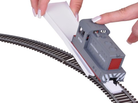 Kolejka elektryczna z jednostką sterującą pociąg towarowy cysterny RC0651 Kolejka elektryczna z jednostką sterującą pociąg towarowy cysterny RC0651